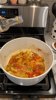 lena-recipe-leek-tomato-sauce-2.gif